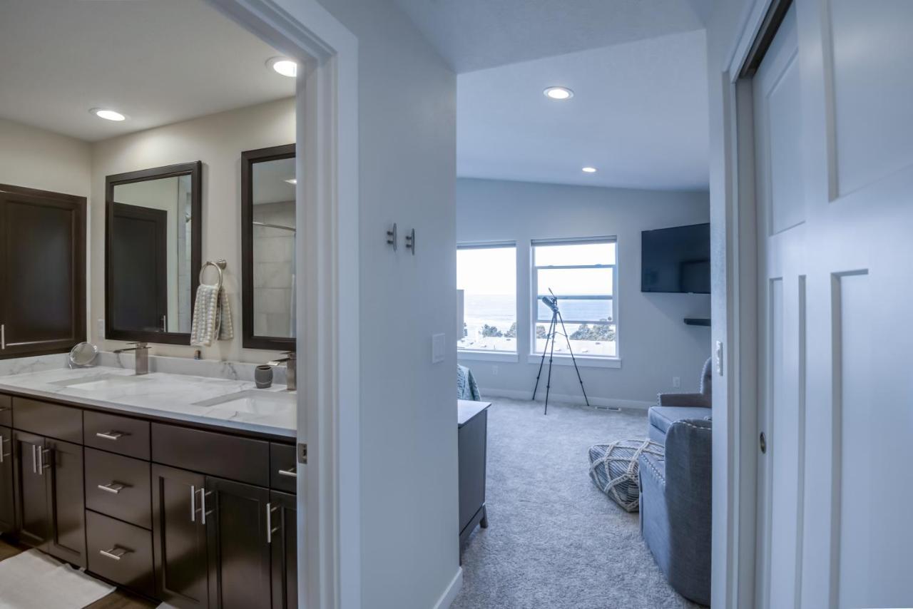 Oceanview Townhome - Pet Friendly - Sleeps 6 - King Depoe Bay Kültér fotó