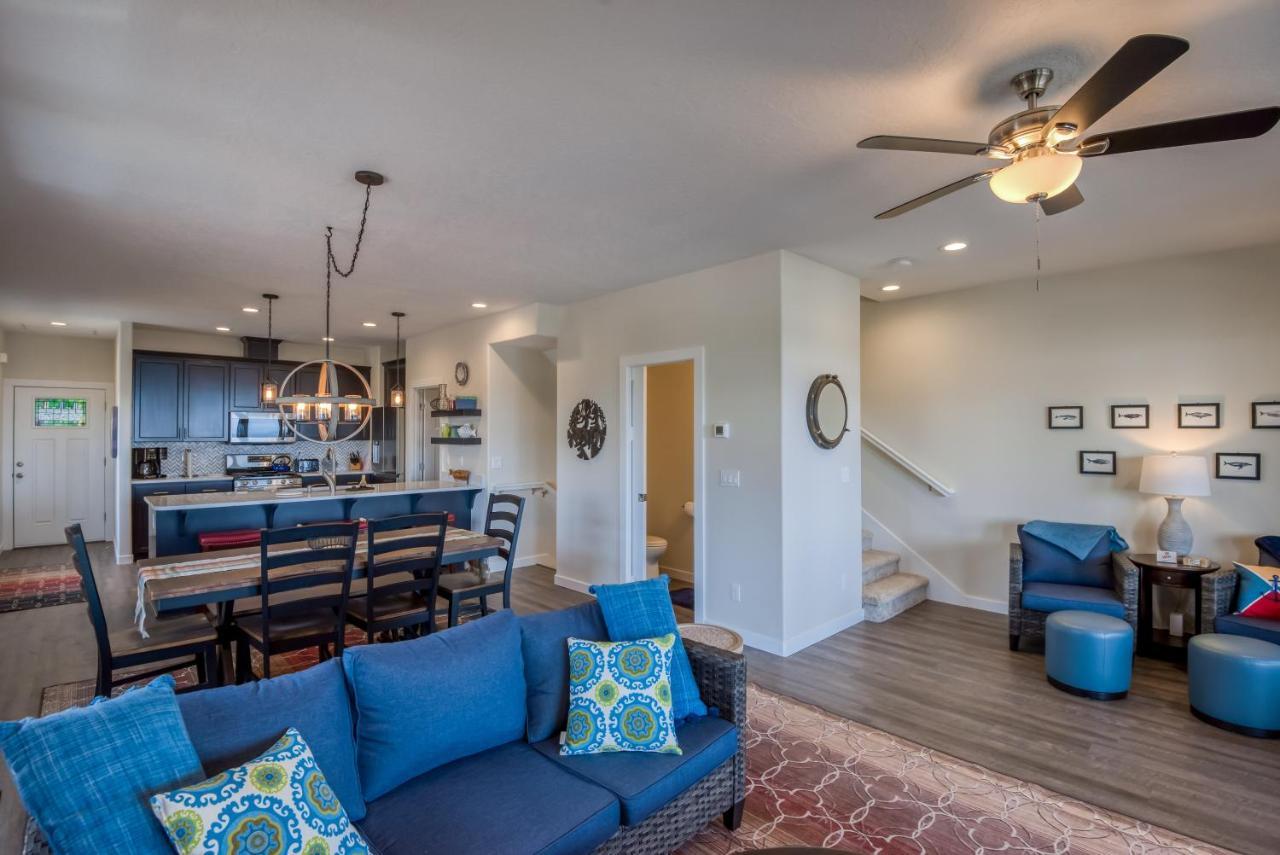 Oceanview Townhome - Pet Friendly - Sleeps 6 - King Depoe Bay Kültér fotó